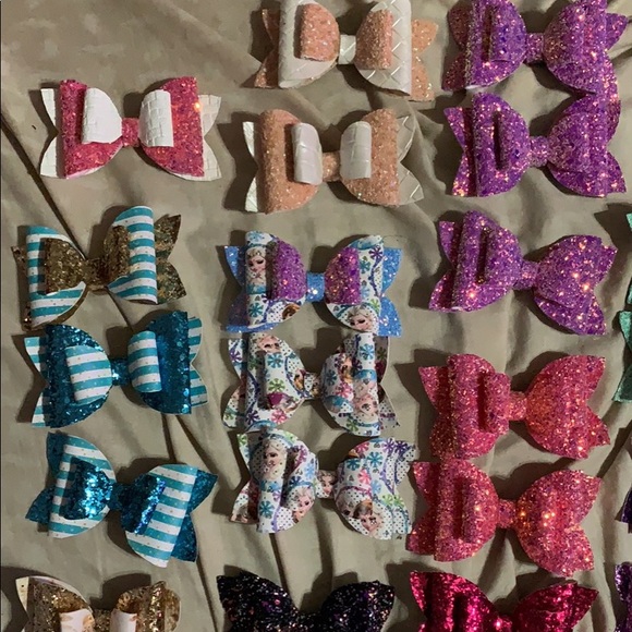 Bows - Picture 2 of 4